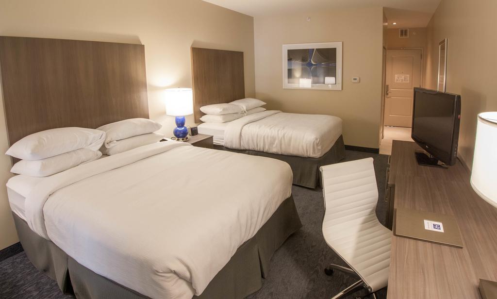 Hotel Renovo Des Moines Urbandale,Tapestry Collection Hilton 외부 사진