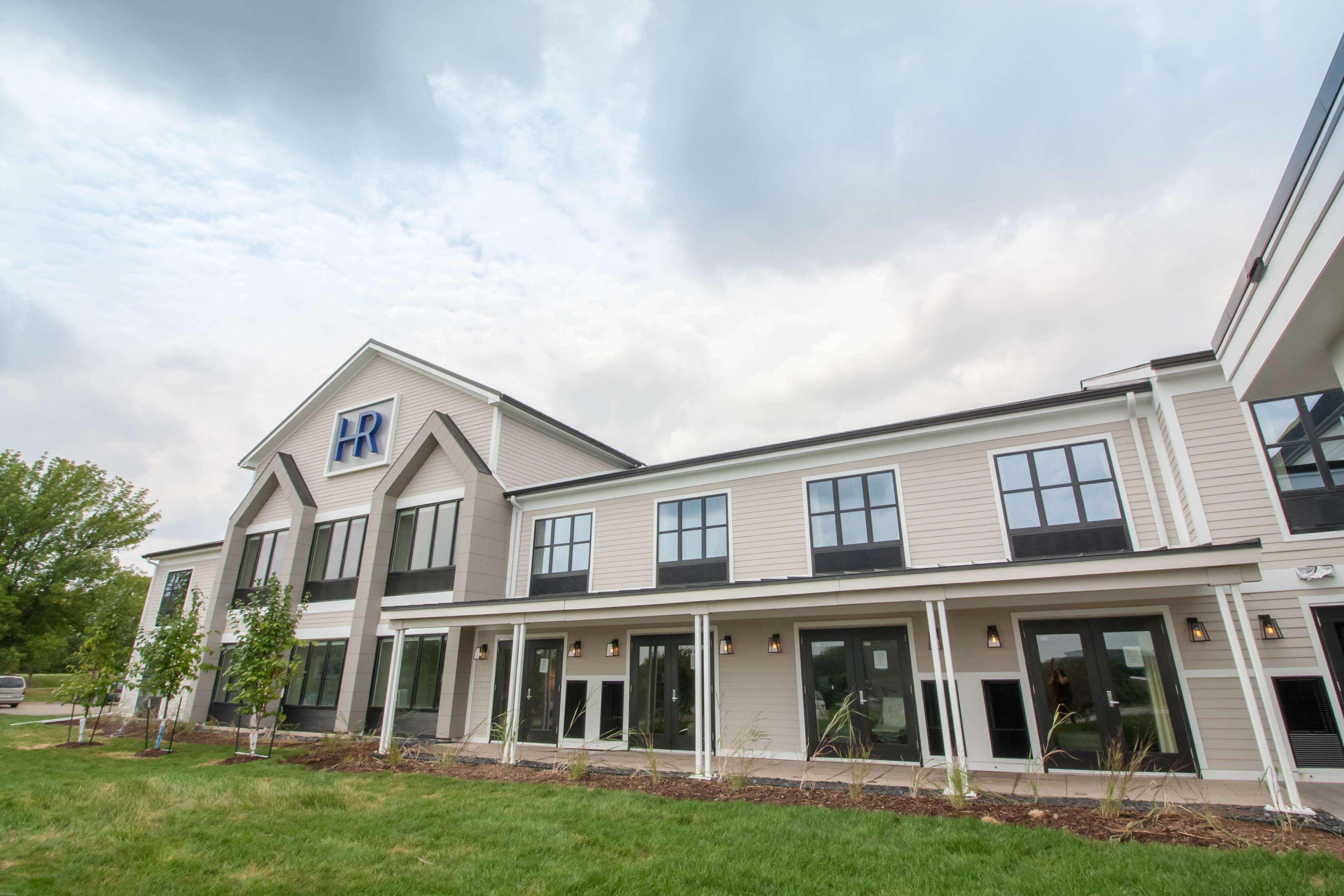 Hotel Renovo Des Moines Urbandale,Tapestry Collection Hilton 외부 사진